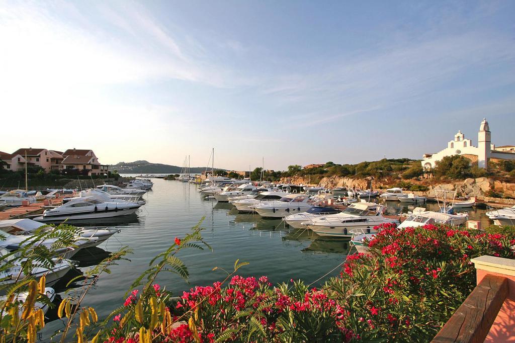 Le Corti Di Marinella Aparthotel Marinella  Exteriör bild