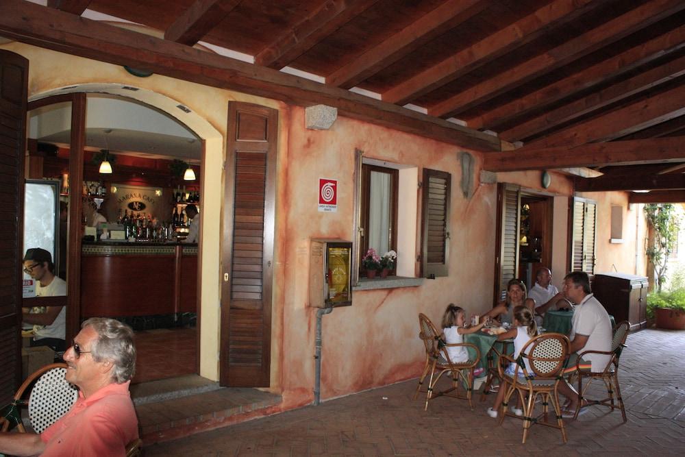 Le Corti Di Marinella Aparthotel Marinella  Exteriör bild