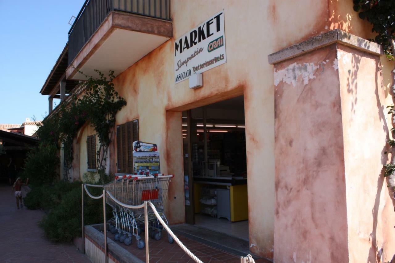 Le Corti Di Marinella Aparthotel Marinella  Exteriör bild